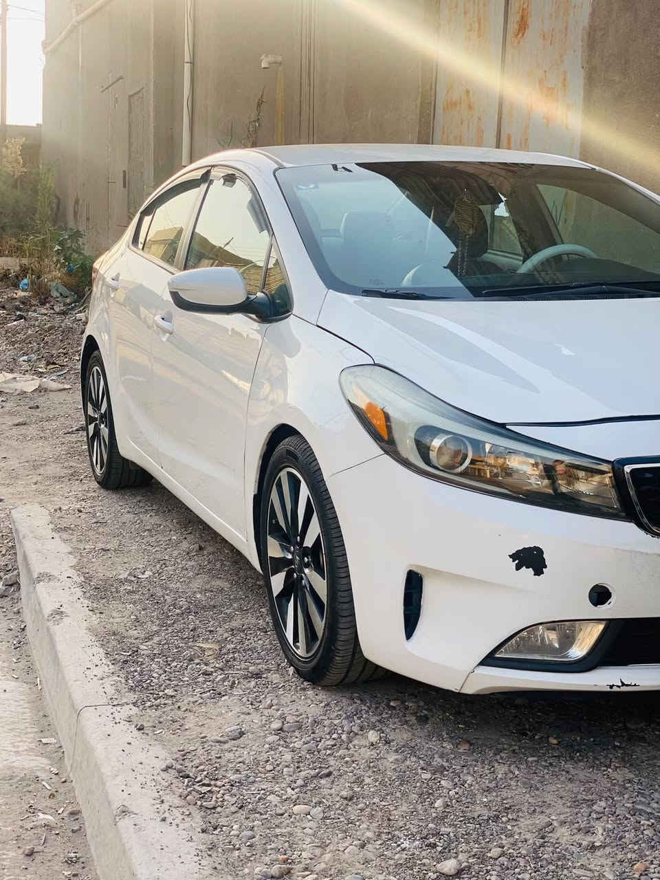 سلام عليكم كيه فورتي 2018سياره جديده وارد امريكي بيهه تلق قطع مكينه وكير خير من الله مكينه2000دوش هزه جديده بسمي ***********سعر 110وبيهه مجال واريد تحويل تبريد ثلج وبل خير على لياخذهه
