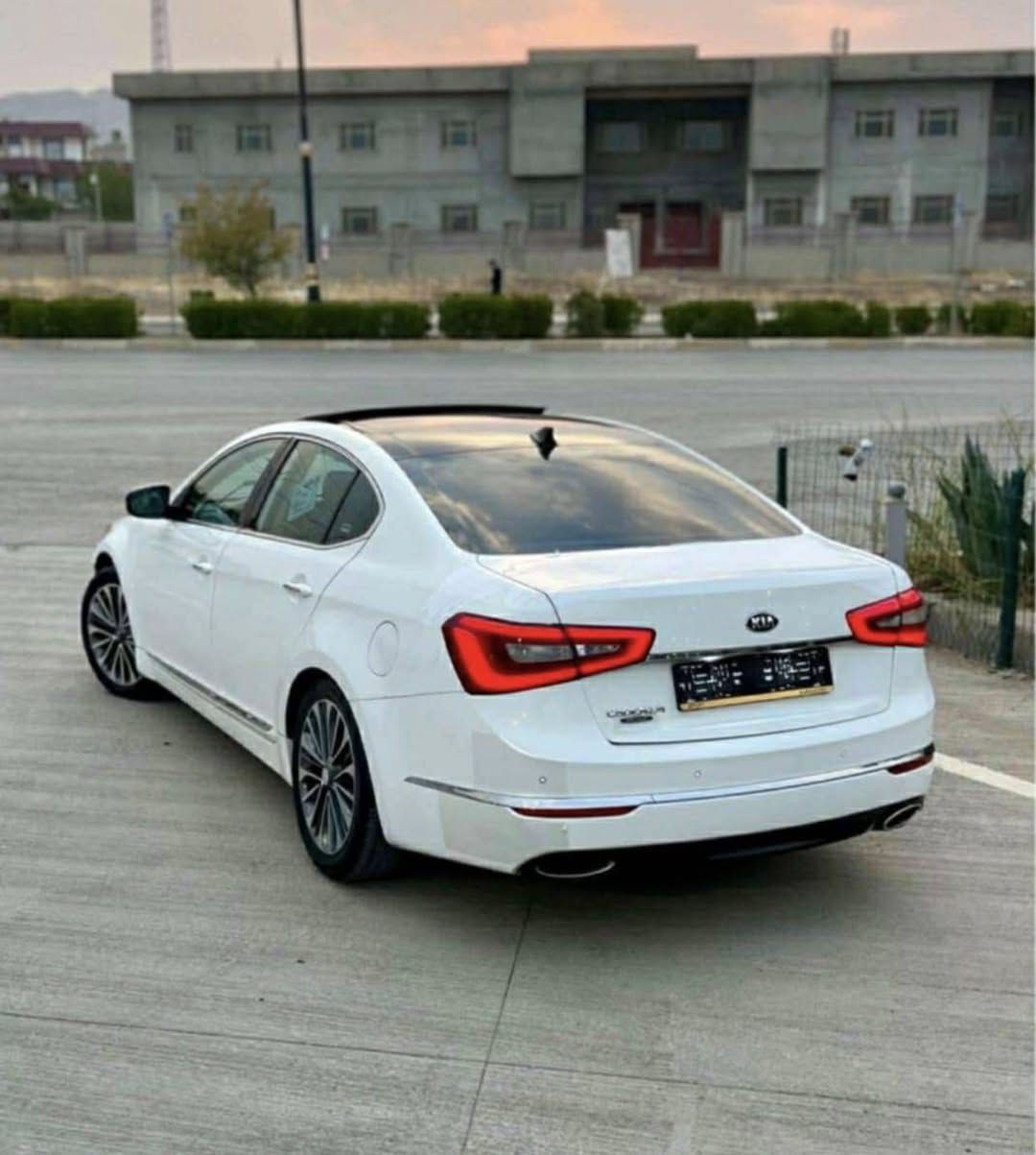 بەناوی خوای گەورە
کیا کادێنزا ٢٠١٦ ساغ ساغ دوبەیە سەیارەکە بە زەمان
٦٧ هەزاری هەقیقی ڕۆشتووە بەشەرتی کۆمپیتەر 
فول فول مواسەفاتە بەسمە پانۆراما کوشن جڵد کوشن هیتەر پەردە سوکان ڤۆڵیۆم حاسە شاشە گەورە کامێرا فولی ئەمریکیە 
گێڕ و مەکینە و تەبرید و تەقەو ڕەقە و عەیب و عار بەشەرت
یەک ٢٥٠ مەسرەفی تێدا نیە هەموو گیانی لەسەر دەقی شەریکەیە
حیزام بۆیاخە جەمپەکی خەفیفی لە بەگلایتی پشتەوە هەیە 
سعری ٧٢$ معامەلەیەکی برایانە شوێن سلێمانی 
***********
***********
