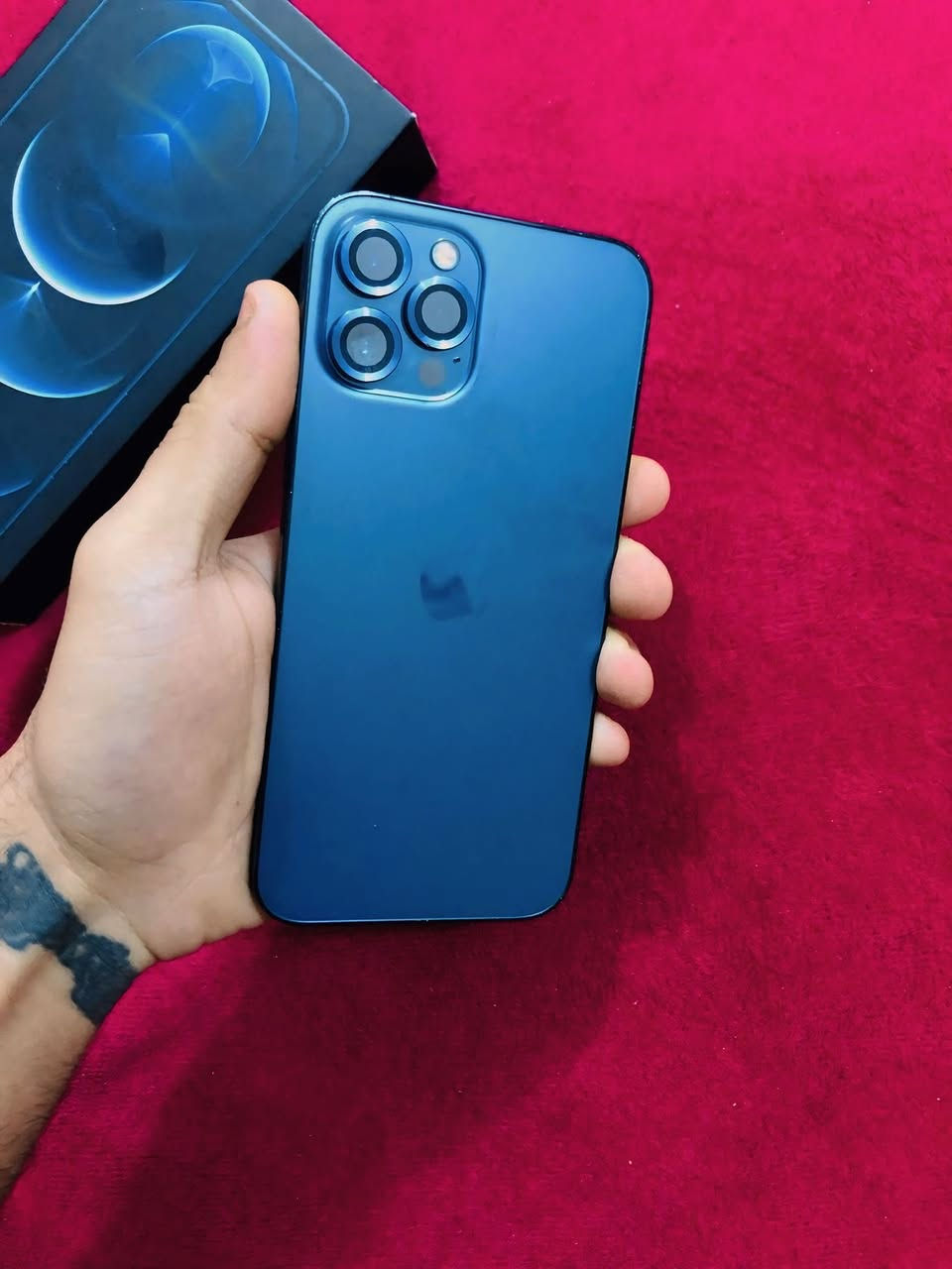 ايفون 12 برو ماكس 128 ذاكرة

بطارية %‎80 بلادي

نضافة 100‎%‎
شرق اوسط نموذج M
السعر 500 وبيه مجال 

***********
