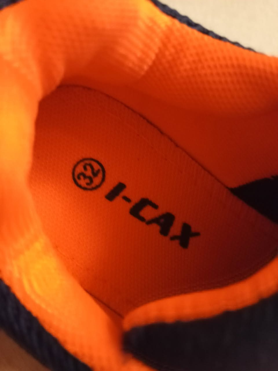 I-cxx
قياس 32
ولادي 
قطعه جديده لوك مميزه بلونها وزن ريشه طبيه لراحه طفلك


**إذا كنت صاحب هذا الإعلان وتريد حذفه لأي سبب، رجاءا أرسل رسالة إلى الدعم الفني**
