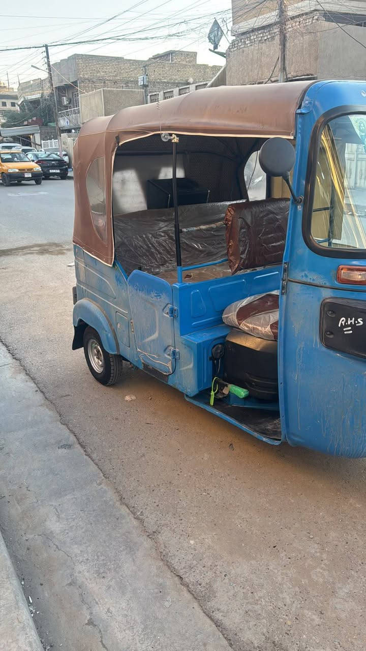 سلام وعليكم تك تك موديل ٢٢ شهر ١١مضلع رايدها ٨ و ٨٠٠ وبيها مجال شؤاي يتصل ***********

