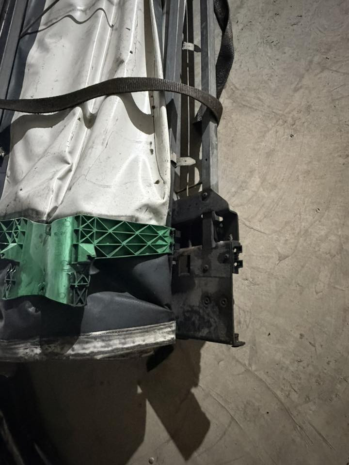 سه قفي عربانه ي كرون بو فروشتن له گه ل لا ته نيشته كان لوك لوكه چادره كه سيمه كه يه دراوي نييه ژ/م***********
