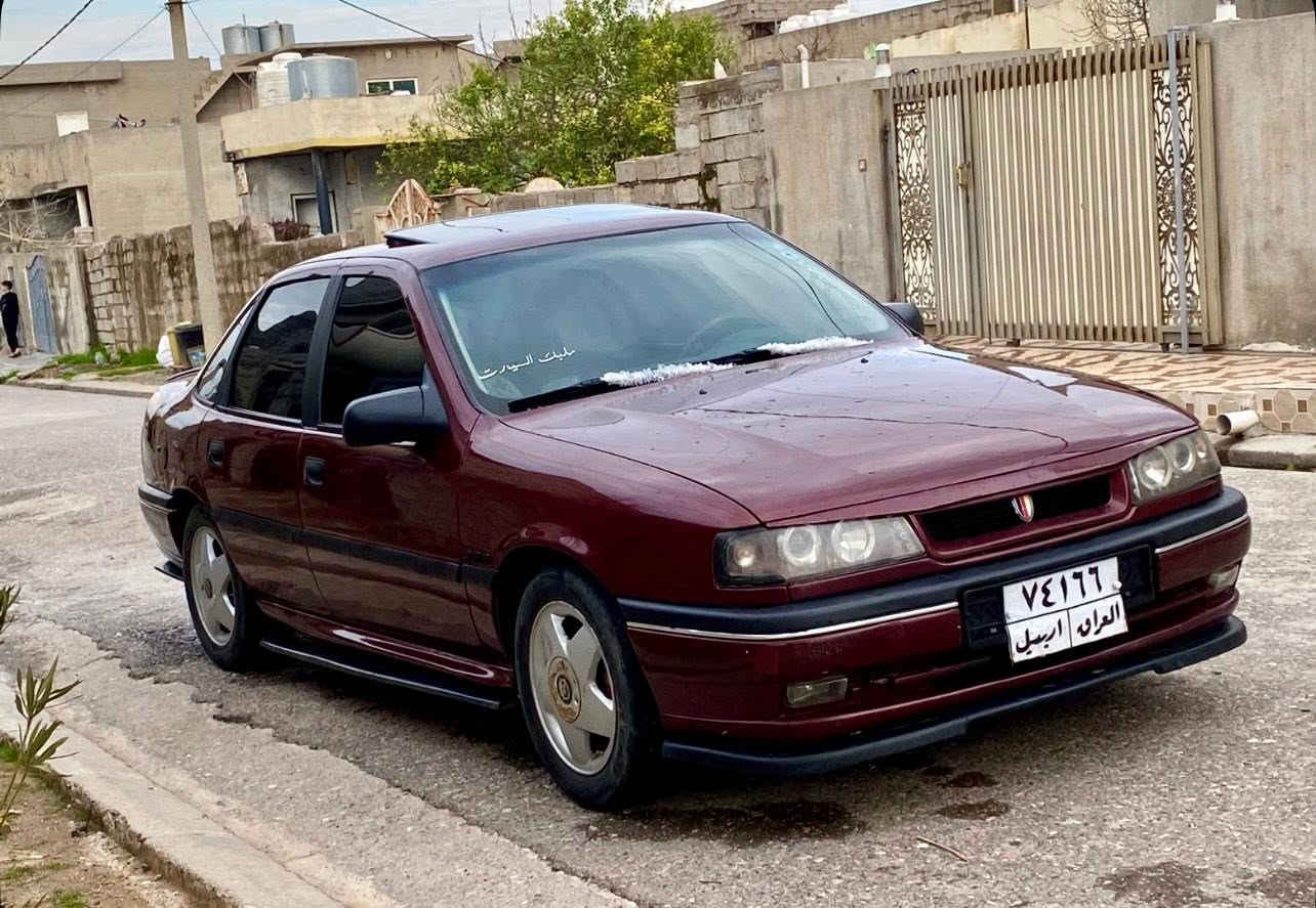 موديل 1992 شكل گؤراوه بو 1995
فول فول مواصفات / شغال جام كهربائى ده بل گزؤز ده بل فه قاز ده بل ئيرباگ قفل مه ركه زى لايد هه لقه و زينون به گلايت سپؤرت ويل بيلاد 1995 گير اوتوماتيك سيدى شاشه په رده ى دواوه بيلاد ئيستوپ ABS  و زؤر مواصفاتى تر هتد…. 
مه كينه ١٨ و اوتوماتيك 
گير مه كنه ته قه ره قه به شه رت به شه رتى وه ى له گه ل بيكاشو فه رقى پى نه كه يت چوار تايه م تازه بو گؤريوه اصلى ماركه ى GREN MAX سه يار كه هى مه عره ز نيه هى ماله وه يه دار و به ردى به شه رت به شرت هه واى تايه ش يه ك قياس نه بو نه ته وى 😂♥️ 
برا معرض چى و چه رچى نامه ى نه نيرى ره جائه ن 
به ناو كردن به شه رت 
ليدران و خايس و رزيوى هيچ هيچ نيه به شه رت 
بؤ زانيارى زياتر ( سفر حه فسه دو په نجاو يه ك  حه فسه تو چلو شه ش حه فتاو حه فت چلو حه فت ) <***********>

