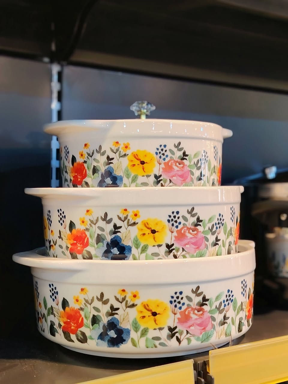 اللهم صلّ على محمد وآل محمد
متوفر سيت جدر فرفوري اصلي 
قابل للحراره والطبخ


**إذا كنت صاحب هذا الإعلان وتريد حذفه لأي سبب، رجاءا أرسل رسالة إلى الدعم الفني**