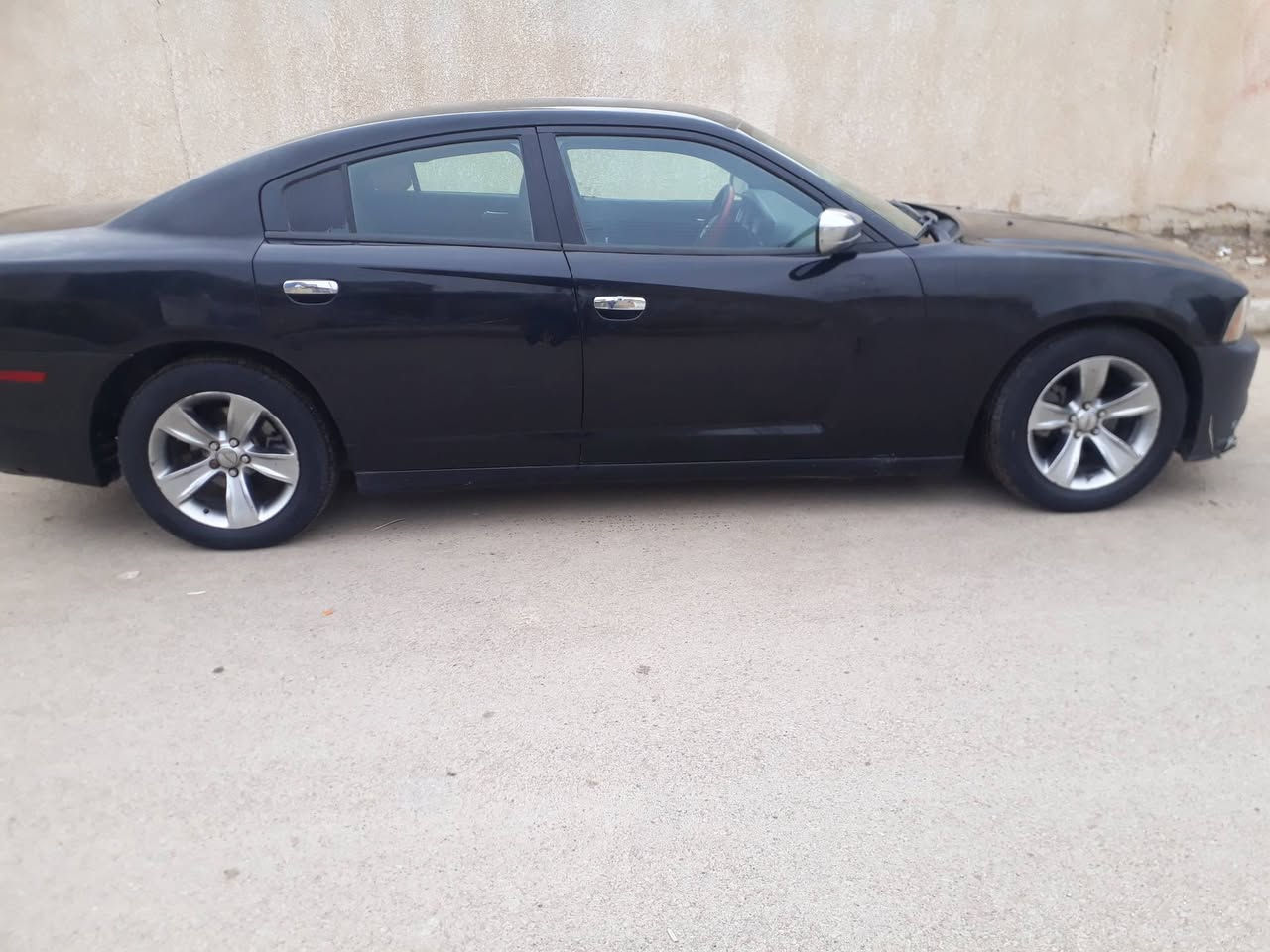 جالنجر ١٩١٣ للبيع رقم بغداد ضرر صفحه اليمنه  ١٢٥ وبيه مجال مكان السياره ميسان  مكلف  بالنشر ***********
