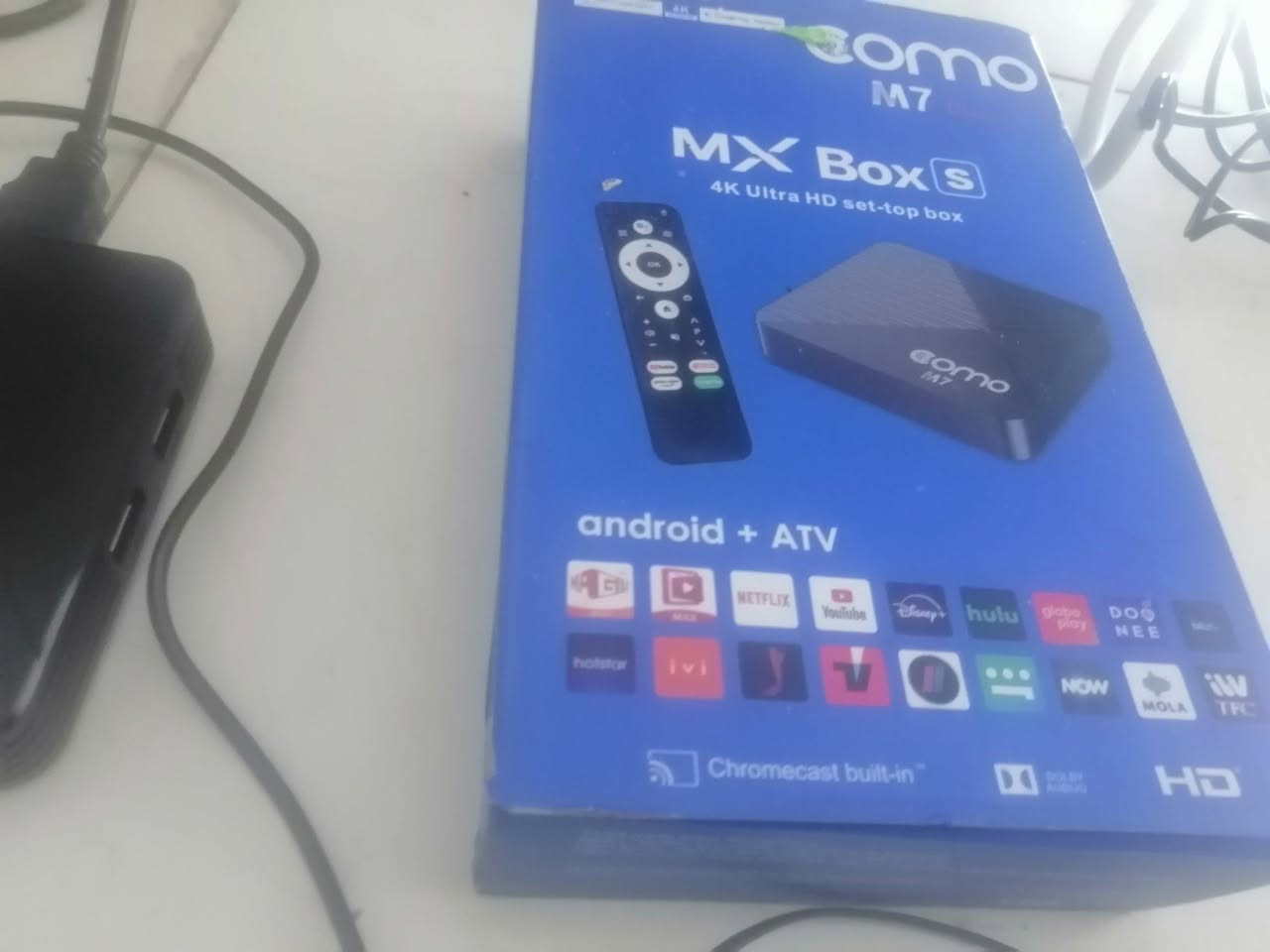 السلام عليكم عندي جهاز ستلايت نوعيه  Como M7 مشفر يشتغل بدون صحن على النت قنوات العراقيه والعربيه وقنوات Ben sport الجهاز كامل مع ملحقاته شرط الجهاز جديد السعر ٤٥ الف الاتصال على الرقم *********** او مراسله الصفحه
