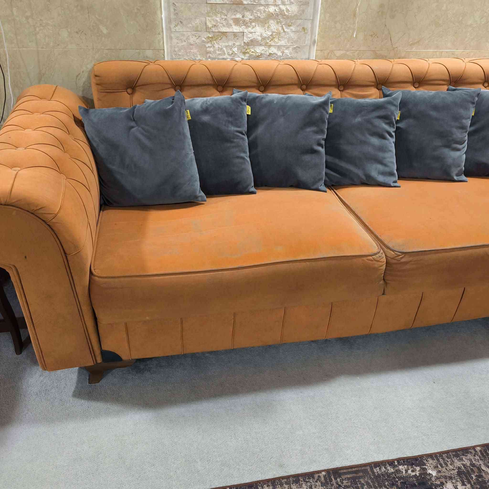 تخم للبيع تركي 8 مقاعد ايصير سرير وبي مخزن نظيف جدا سعره مناسب الي يريد يجي خاص


**إذا كنت صاحب هذا الإعلان وتريد حذفه لأي سبب، رجاءا أرسل رسالة إلى الدعم الفني**