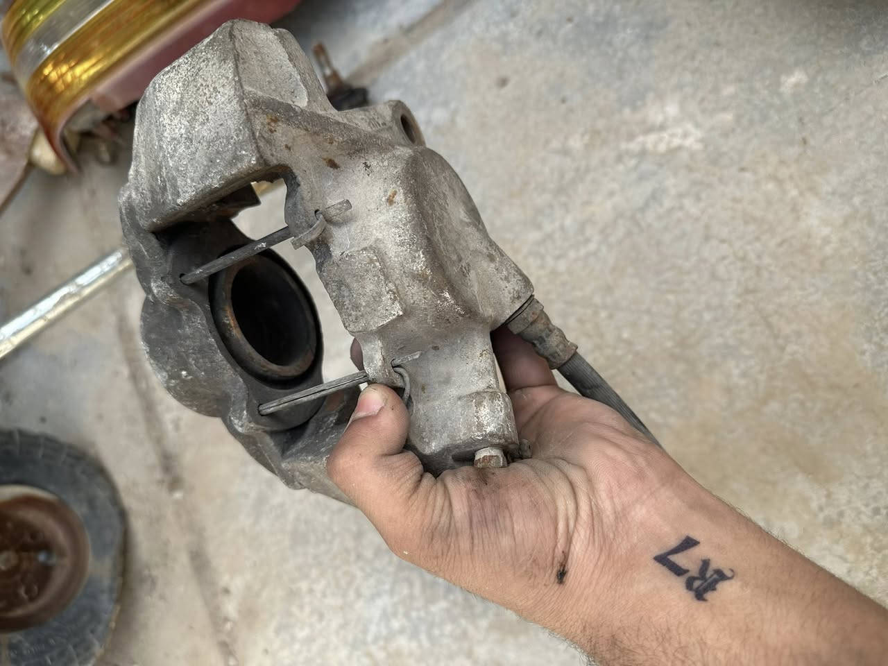 سطب اكسل بيجو روا
سطب اكسل بيجو بارص 
دسك روا 
مازدات بيجو بارص 
بك لايت بيجو لميس 
فرم ممه بيجو بارص
مشط بيجو بارص
فج بيجو بارص 
متواجد واتساب *********** او على هذا الرقم فقط
