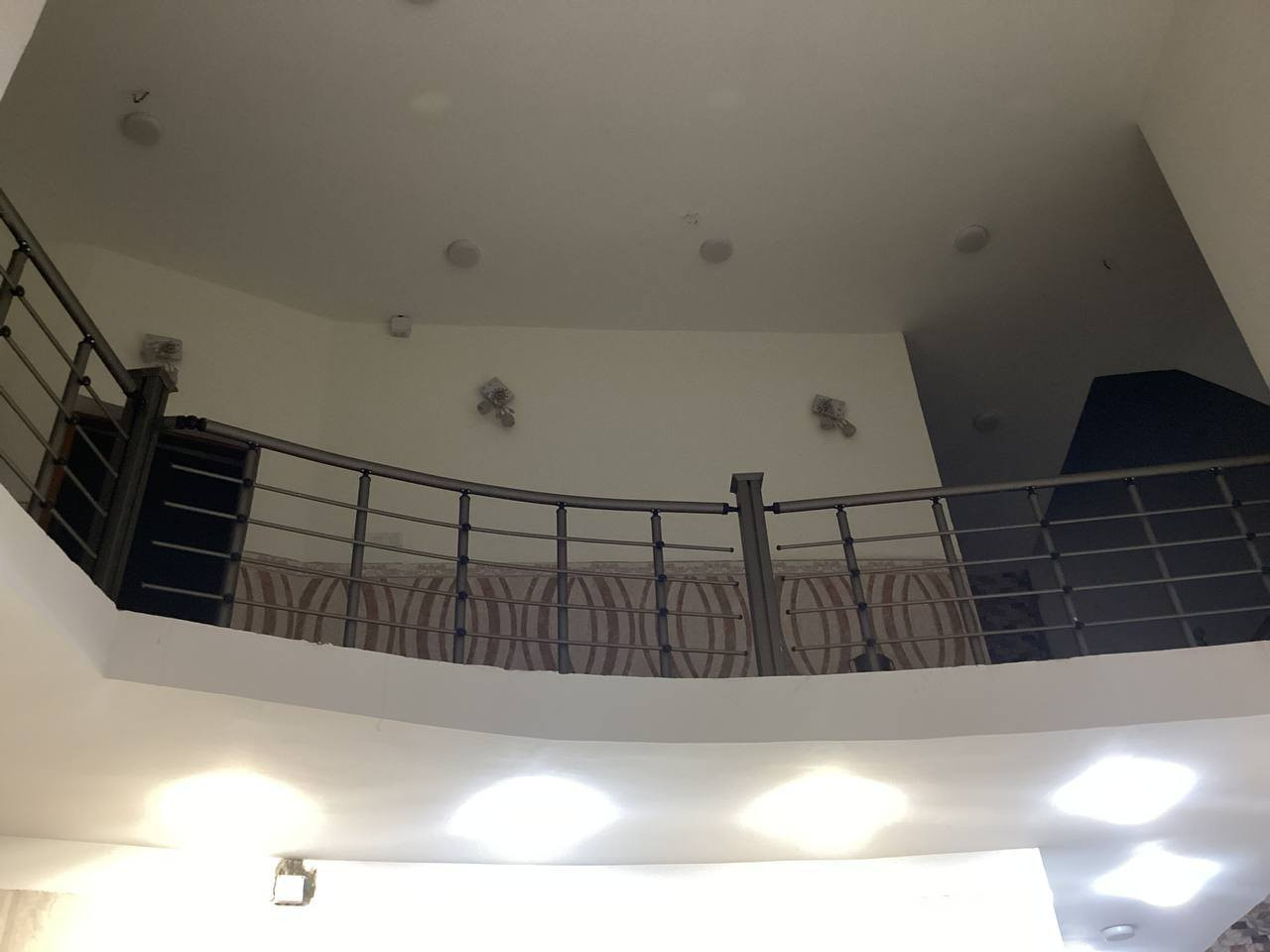 سند 2️⃣5️⃣مشمول بالتطويب 
دار للييع طابو زراعي  المساحة🟥 500
البناء 🟥170
عرصة خلف الدار🟥 110
4غرف نوم طابقين
العنوان علوة الفحل قرب جسر الامام علي مقابيل مخبز بركات الرحمن وصيدلية الرائد 
للتفاصيل والاستفسار 🔴
واتساب ***********
