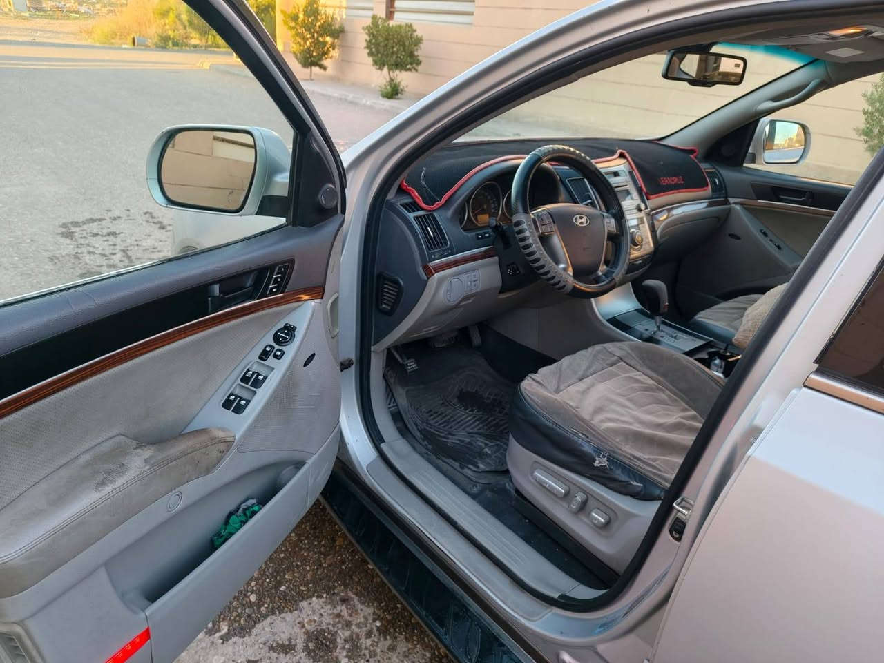 للبيع فيركروز 6 سلندر
رقم صلاح الدين بسمنا شرط التحويل
كرير محرك شرط
بدون صبغ او ضربه
بصمه
تحكم ستيرن
لايت زنون
السعر ١٢٥ وبيها مجال
***********
