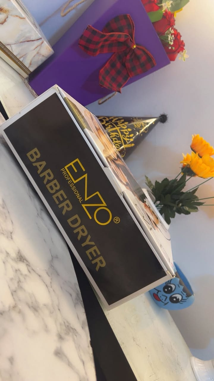 شسوار ENZO صار يومين من ماخذته استعمال بس مرتين حرارته حيل عاليه نفس شكله بالصوره بالضبط كل ملحقاته وياه اخذته ٧٠ قفله ٦٠


**إذا كنت صاحب هذا الإعلان وتريد حذفه لأي سبب، رجاءا أرسل رسالة إلى الدعم الفني**