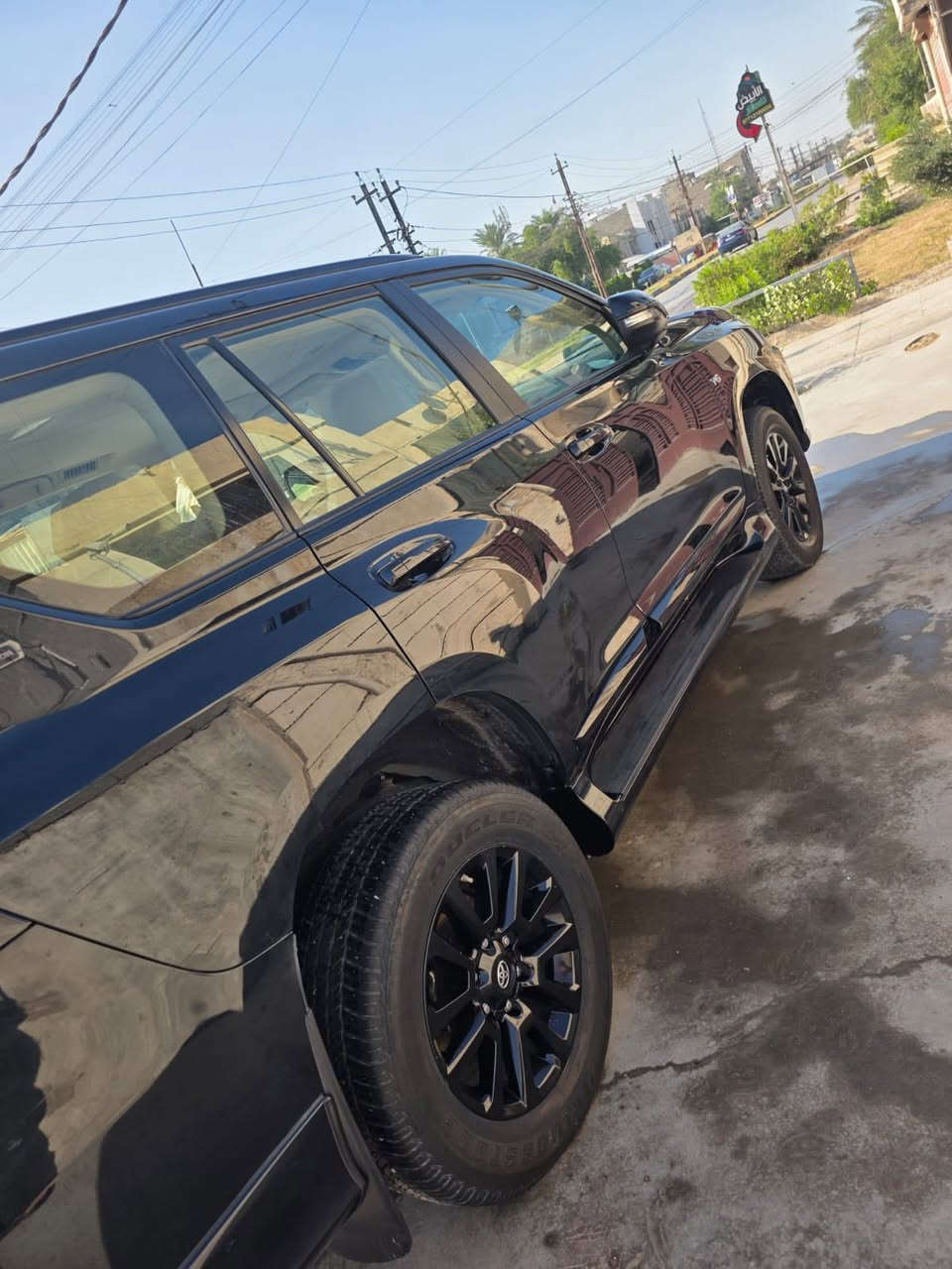 برادو  VXمد نايت 2022
رقم صاحب السيارة 
***********
             سعرر /477وبيها مجال  
السياره كير ومحرك كفالة
السياره مكفولة كفالة عامه عدا بارد كد شبر وشخط بل باب وباقي سياره كفاله 
المواصفات
1- تشغيل عن بعد
2-فتحه
3-ثلاجه
4-شاشه كبيرة
5-لايت اسود
6-كشنات كهرباء الاماميه
7-كشنات جلد
8-دبل تانكي
9-سبير تعليك
10-شاحن واير لس
11-محرك6 سنلدر
ملحقات كامله
12-وبقية مواصفات ال VX معروفه ميحتاج اذكرهن 
مكان السيارة  بغداد بلديات 
  *********** 
سعرر /477وبيهه مجال بسيط
