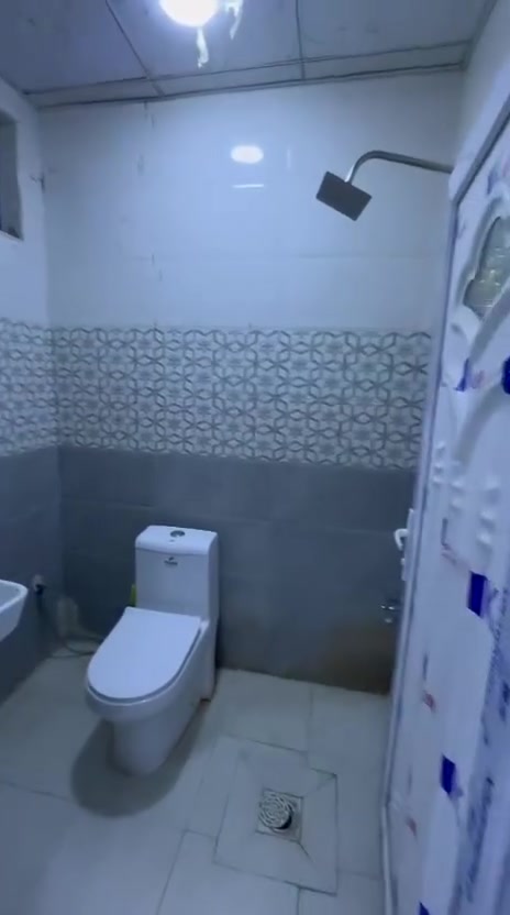 شقه زيرو ارضيه لليجار غرفتين وصاله وخدمات كهربا خصخصه المكان الغدير قرب ياسر حياوي بدون دلاليه عوائل فقط
شقه زيرو ارضيه لليجار غرفتين وصاله وخدمات كهربا خصخصه المكان الغدير قرب ياسر حياوي بدون دلاليه عوائل فقط ***********
