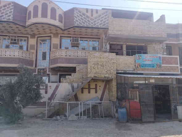 رقم الهاتف ‏‪***********‬‏

#للببع بيت ومشتمل ومحل ركن في منطقة الضباط سبع البور مجاور جامع محمد قدوتنا شارع مدرسة عاصم شارع تجاري مساحة البيت مع المشتمل والمحل 225 متر البيت 150 متر والمحل والمشتمل 75 متر كل المساحة واجهه 15 ونزال 15 البيت يتكون من 6 غرف وصالة ومطبخ وصحيات عدد 2 والمشتمل صاله ومطبخ وصحيات عدد 2 وغرفة سويت كامل المشتمل فقط تشطيب والمحل غرفة ومخزن #السعر 280 مليون وبي مجال
