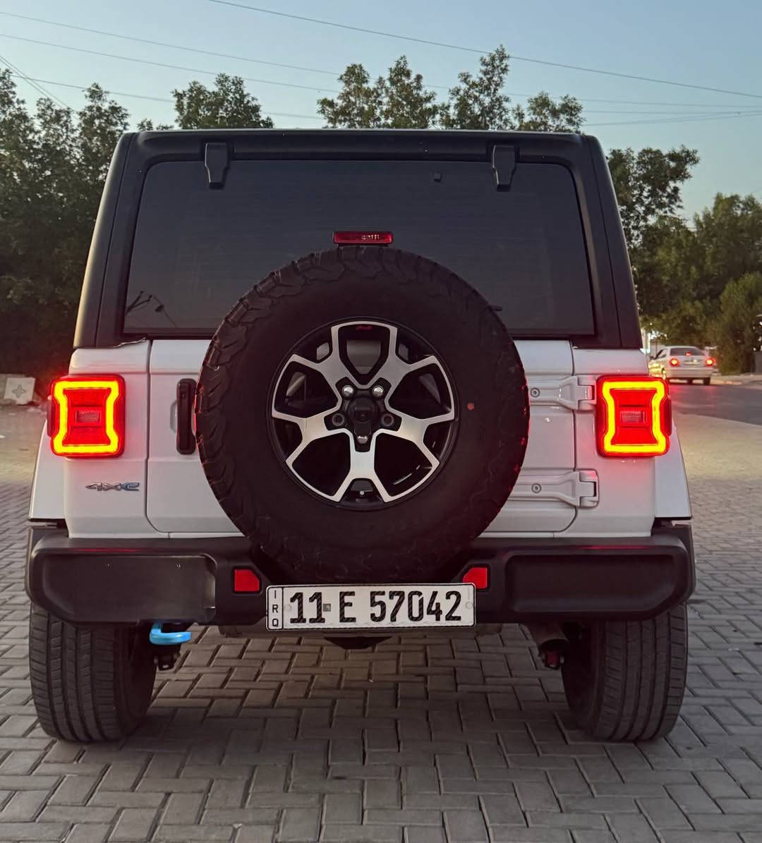 للبيع جيب رانكلر صحارى ٢٠٢٣ بلگ ان هايبرد ✅

سعرها ادخل ع رابط https://t.me/carssofiraq/15283

مواصفات الصحارى تجي كشنات جلد اسود و لايت لد امامي خلفي وشاشة جبيرة  ويل ١٧ روبيكون اصلي 
محرك ٤ سلندر بثلاث انظمة بانزين وهايبرد و كهرباء فقط
شحن منزلي الشحنة تكفي تقريبا ٤٥ كيلو
ماشية ٢٨ الف 
نظيفة جداً بدون اي نقوصات 
السقف فايبر ٣ قطع قابل للأزالة

الضرر: الجاملغ الخلفي ضرر بسيط والبنيد ايضا ضرر بسيط بس من فوك البجم كبس
اكثر الضرر بالسقف القديم ومبدل بسقف فايبر تفصيخ
ايرباك الستيرن طاك ومبدل تفصيخ بلادي
رقم بغداد هزة ورقم جديد بأسمي
مبيها نقص نهائياً  
مكاني بغداد العامرية
للأستفسار 
*********** واتساب
.
.
🚗اعرض سيارتك ع اقوى قناة تلكرام للبيع و شراء سيارات ادخل ع رابط 
👇👇
https://t.me/carssofiraq
