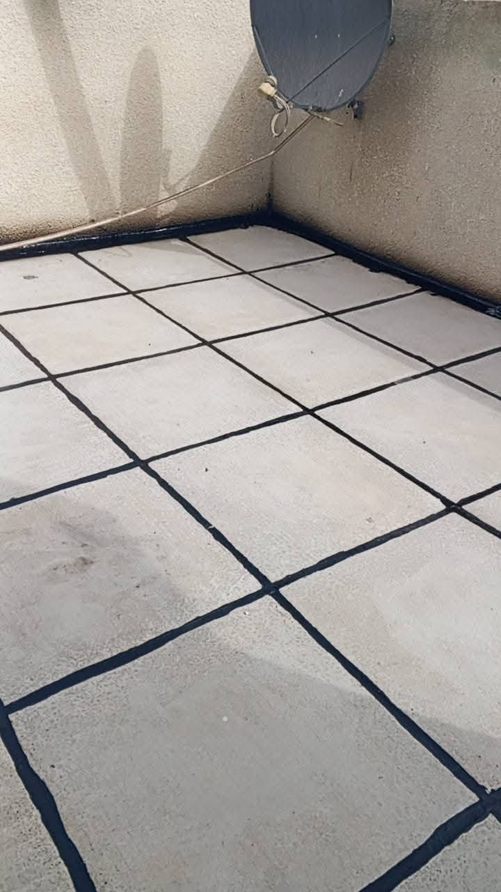 سطحك تعبان سطحك فيه رطوبه  جايك الشته ومحتار الحل ويانه  سارع بتعمير سطحك 🏘🏘🏛قبل حلول الامطار 👈❄🌧🌨🌧🌨 كل ما يخص اعمال التسطيح  ستجده هنا نعمل كافة انواع السطوح    كل ما عليك الاتصال  *********** أو مراسله واتساب
