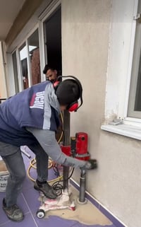 كورجديد للبيع ٠٧٧١٧٦٠٤٠٢٦يستخدم لثقب الكونكريت بأحجام مختلفة