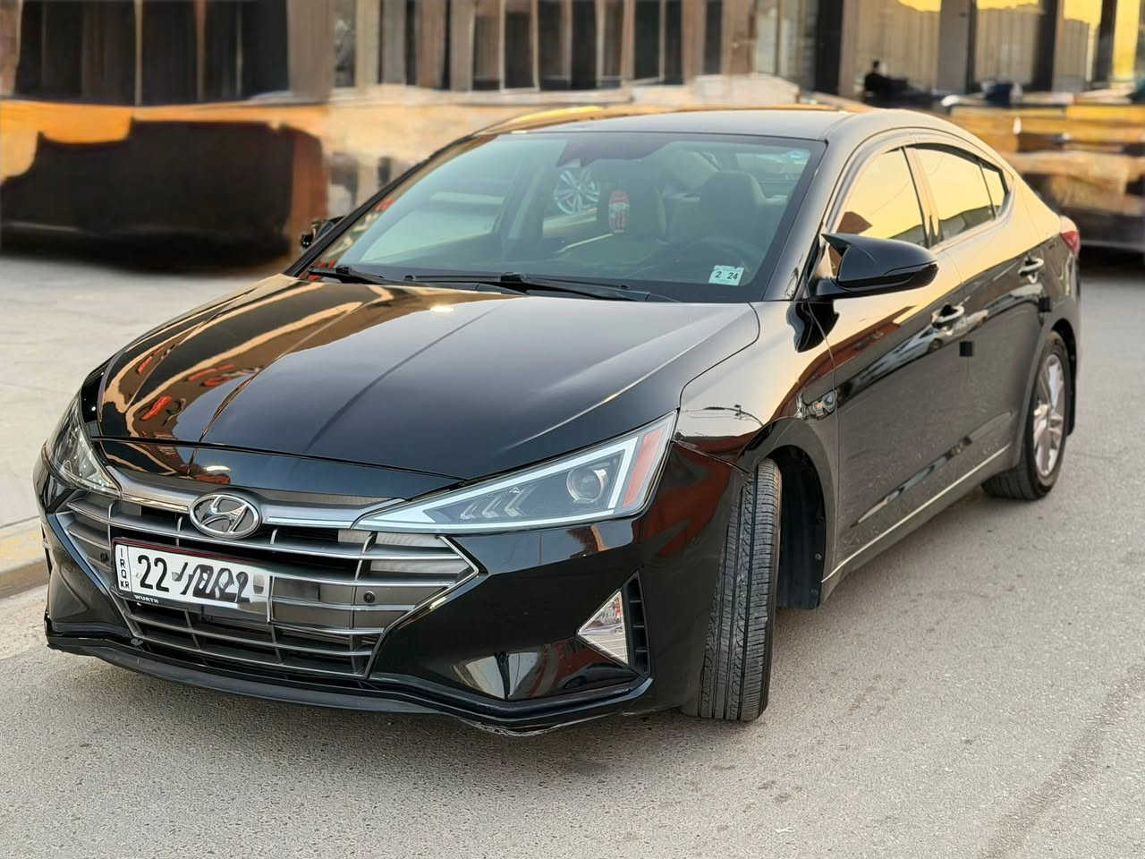 للبيع نقد فقط النترا 2019
النترا 2019 رقم اربيل الجديد بأسمي شرط الوكاله والتحويل 

كير محرك شرط محرك وكير وضع شركة مامفتوح برغي بيهم 

محرك 2000 دوش شرط وضع شركه

كير اي تي AT شرط وضع شركه

مواصفات نص فووول عدا الفتحه والبصمه 

ماشيه 100 الف بيها قطعه ونص صبغ بدون دواخل وبدون ايرباككك شرط سيارة جديدة واحلى من الصور 

السيارة جاهزه تبريد وطخم وطخم تايرات ومحرك وكير كلو شرررط ووضع شركه 

السعر 123 وبيها مجال بسيييط 

مكاني موصل الايسر حي سومر 

للاستفسار ***********
