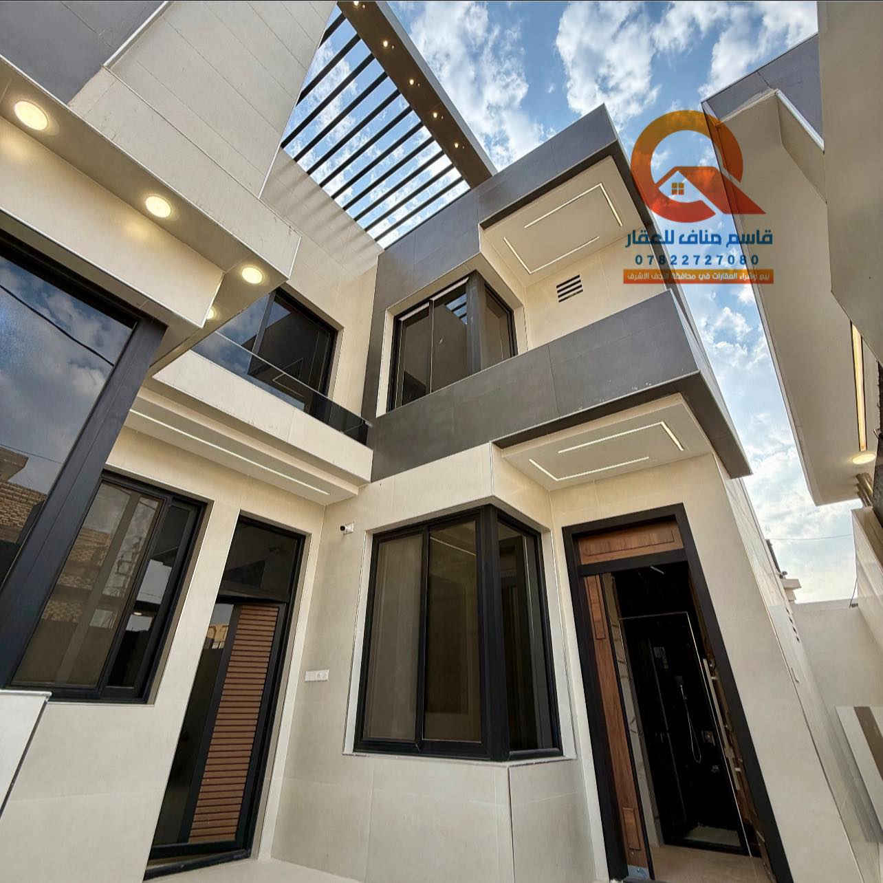 #دار_للبيع 200 متر #مميز Vip ( شارع 20 )

طابقين غرف نوم عدد ( 4 ) ماستر سويت 

بناء حديث هندسي  🏗️ 
ــــــــــــــــــــــــــــــــــــــــــــــــــــــــــــ

بالنجف #حي_الغري - موقع مثالي للسكن شارع 20

#بأحدث_التصاميم_الداخلية ✅
ــــــــــــــــــــــــــــــــــــــــــــــــــــــــــــ
 
الارضيات مرمر درجة اولى تركي ( 60 ✖️ 60 ) 

ديكورات جبسن بورد للسقوف + سحبات ملكية

انارة حديثة لد بروفايل

الواح بورسلاين ( 120✖️60 ) للواجهة والجدران

صب مركزي كونكريت وتسليح للأساس والسقوف 

طابوق جمهوري نهروان والبناء كلة 9 انج 

السطح شتايگر وعازل حراري فلين 

ابواب وشبابيك الدار المنيوم تركي كاتم للصوت وعازل
ـــــــــــــــــــــــــــــــــــــــــــــــــــــــــــــــــ

🔵  يحتوي الطابق الاول على : 

🔹غرفة نوم سويت 🔹صالة كبيرة🔹مطبخ كبير حار وبارد

🔹 استقبال كبير ومفتوح على الصالة باب دفترية 

🔹 منور ( حديقة داخلية + شلال ) 🔹 مخزن

🔹 مجمع صحيات متكامل عدد 2 بالطابق الأرضي
ـــــــــــــــــــــــــــــــــــــــــــــــــــــــــــــــــــــــ

🔵 يحتوي الطابق الثاني على : 

🔹 غرف نوم عدد 3 نظام سويت 🔹 صالة كبيرة 🔹 بلكونه
ــــــــــــــــــــــــــــــــــــــــــــــــــــــــــــــــــــــ
   
للتواصل معنا على تطبيق الواتساب 👇🏻

✅  ***********    #قاسم_مناف
ـــــــــــــــــــــــــــــــــــــــــــــــــــــــــــــــــــــ 

للأستفسار الأتصال على :

***********      #قاسم_مناف

***********       علي الرماحي

او مراجعة المكتب

🟡  سما النجف للعقار والمقاولات العامة  🟡

🔻 عنوان المكتب 🔻

حي الجامعة - مجاور صيدلية الكوخ 

مجاور صيدلية فيض الاحسان 

شارع  ( سلام _جامعة ) - مدخل شارع 20

#قاسم_مناف_للعقار #بيع #شراء #عقارات #مقاولات
