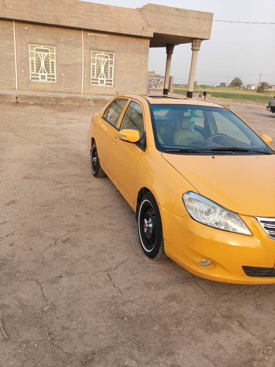 السلام عليكم سياره بيوادي جي 3 موديل 2016 اوتو ماتيك نضيفه  كير مكينه نضيفات تبريد ثلج تدفى  سياره ادمه كامله مسويلهة  تخم تاير  تشغيل بصمه ابواب بصمه فتحه سياره خير من الله كهربيات كله شغاله حسسات كلهة شغاله  رقم بغداد دولي  سنويه جديده لل 28 تحويل ثاني يوم العنوان بغداد التاجي سبع البور  السعر 55  ستفسار اتصال على الأرقام *********** او ،،
***********
