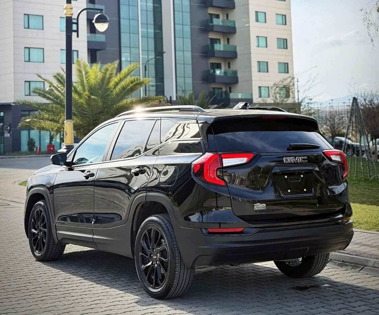 السلام عليكم اخوان
للبيع جمسي تيران 2024 SLE بلاك اديشن ماشية 40 الف 4 سلندر 1.5 تيربو 
بصمة 
تشغيل عن بعد
فول تحكم ستيرن
4 انظمة قيادة
قيادة الية
كروز سرعة
نقط عمياء
بعد بيها مواصفات مذاكرهن
رقم الشاصي : https://bid.cars/en/lot/1-50429155/2024-GMC-Terrain-3GKALMEG6RL149672#
التصليح درررجة اولى اي نقص ماكو
السيارة مرقم جديد اربيل بأسم شركة تريد تحويل او وكالة السعر 173 وبيها مجال بسيط وماكو نفسها 2024 بهيج سعر مكان السيارة بصرة للاستفسار ‭***********
