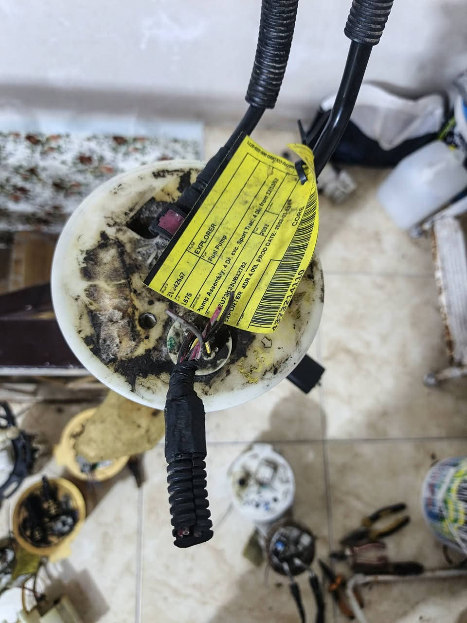 سلام عليكم من رخصة أدمن
تم توفير قواعد فيت بم تفصيخ أصلي 
فورد اكسبلور 
سعر ٥٠ ألف   لحك اجاك الصيف 
اتصال *********** واتساب
