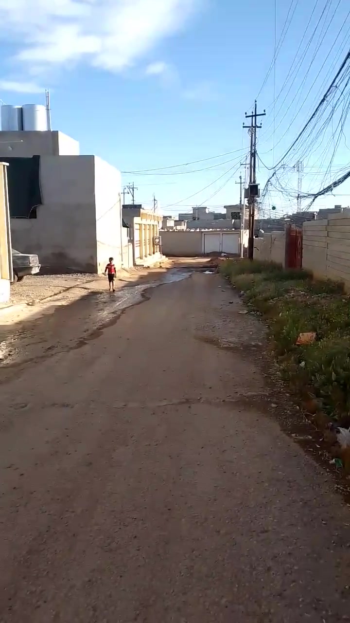 السلام عليكم يوجد هيكل عضم القوسيات قرب المدرسة الصينيه المساحه 100 بيع مستعجل تواصل خاص او وتساب ***********
