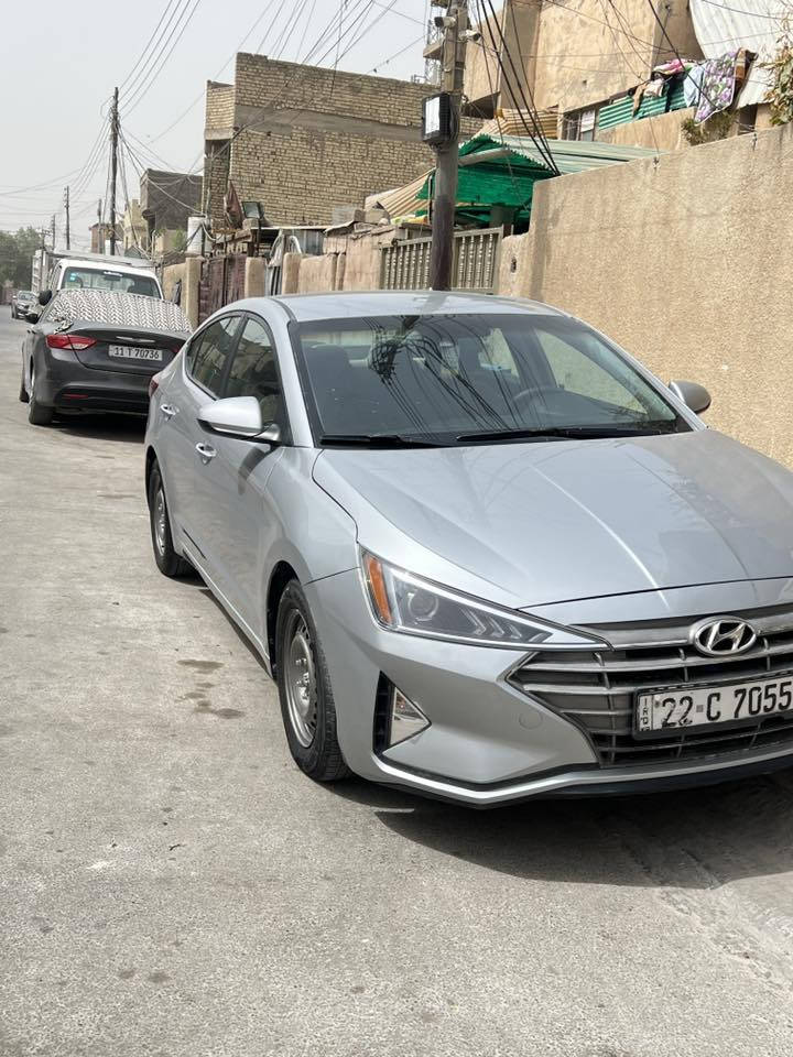 لسلام عليكم
النترا للبيع 2020 وارد امريكي حادث جاملغ وبنيد بدون دواخل صور الحادث والسونار موضحة 
رقم اربيل بأسمي تحويل مباشر
مواصفات 
شاشة كامرة. رادار جانبي. تبريد بيانو. شاشة اعطال. وباقي المواصفات العادية المعروفه 
مكينه 2000 دوش بلادية
كير CVT بلادي 
تبريد 
صدر امامي خلفي جاهز 
مابيها اي نقص وجاهزة من كلشي 
السعر  ١٣٥
للأستفسار ***********
المكان بغداد / بغداد الجديدة المعلمين
