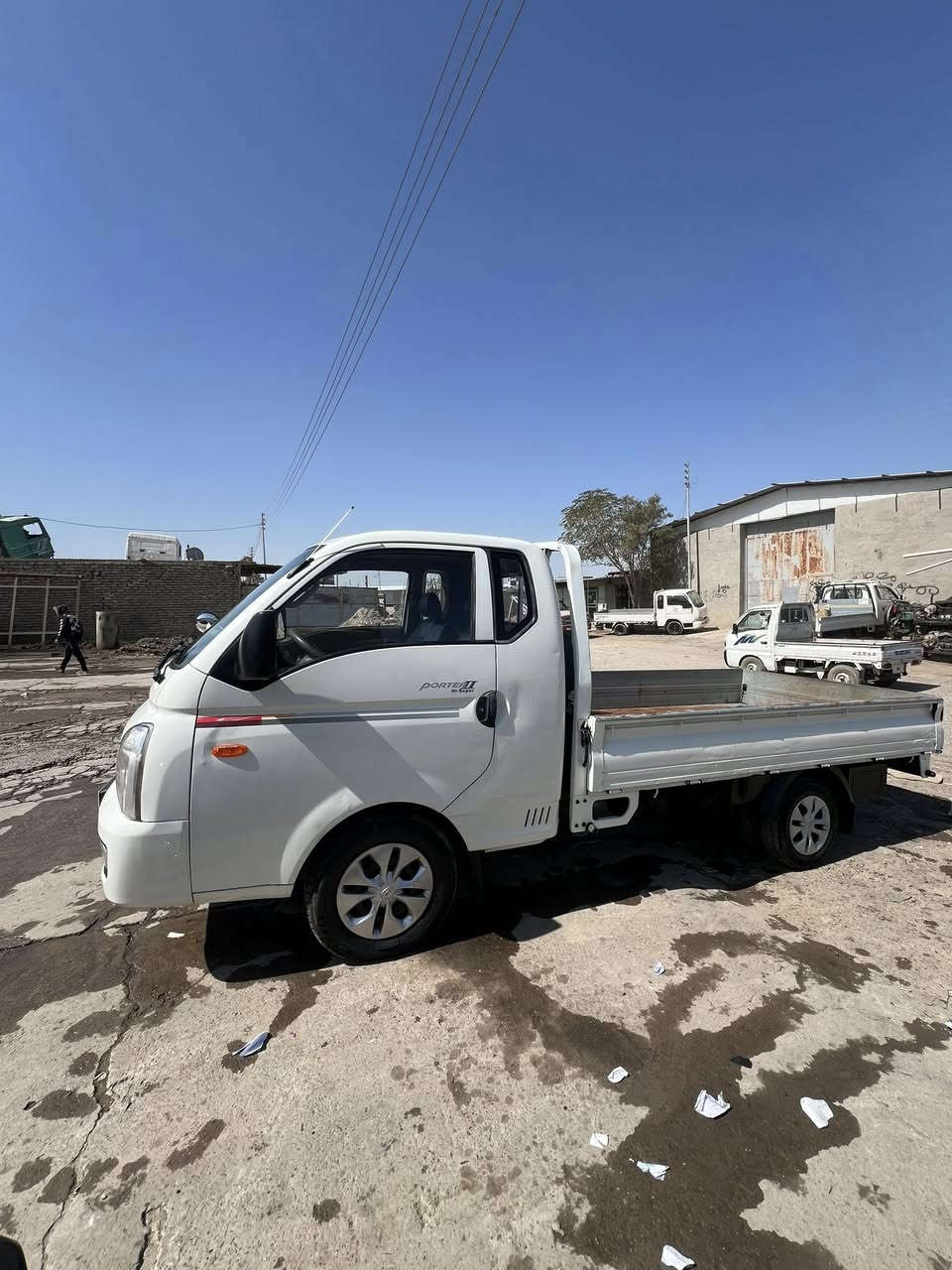 للبيع بورتر ادوات 2014 فول اوتوماتيك جاهزة على اخر حباية                   گير اوتوماتيك تدفئة تبريد تخم تاير 
كهربائيات صدر داخل خارج كله بعد على وضع الشركة 
سعر 62 وبيها مجال 
***********
