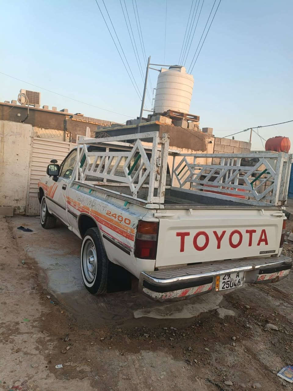 السلام عليكم سيارة بيكم موديل 1993
سيارة جاهزة مكينة مامفتوحة كشر مكفول من الضربة والصبغ
بسمي هزة وسنوية جديدة العنوان محافظة ميسان السعر 65 وبية مجال بصيط ***********
