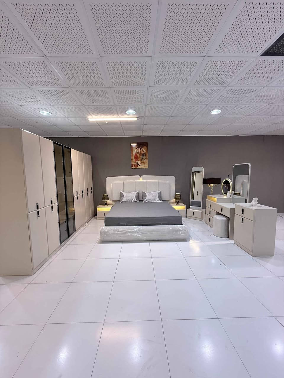 شركه اثاث لاايطالي الغرف انوم 2

تقدم لكم احدث الموديلات في 2025
غرفة نوم 
مزيج بين البساطة والنزاكة 

متوفرة الان😍🔥 
لدى  شركه اثاث لاايطالي الغرف انوم 2

احجز الان وحصل على :

- ضمان 5 سنوات
- توصيل يوجد داخل بغداد
- توصيل 🚚 الجميع المحافظات 
 ملاحظه::تنزيل غرفه من سياره ع الزبون 
العنوان: بغداد 
رقم خدمة الزبائن 
الحجز وتساب
*********** بغداد, العراق
