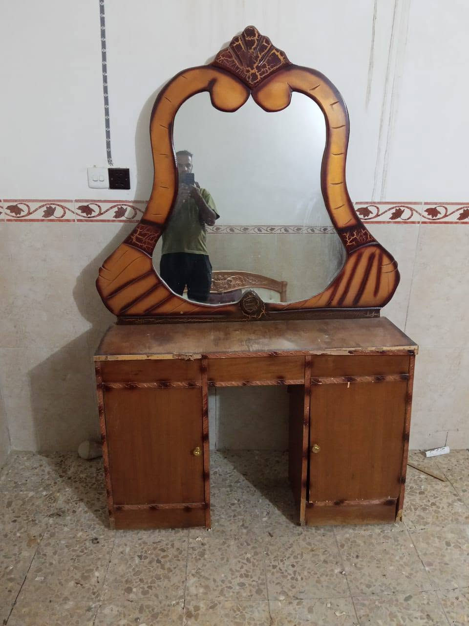 غرفة نوم صاج نقصها بس الزاويه 
السعر 250
وباب تركي بلا جرجوبه عدد 2الوحده ب25
الشراي يتفضل خاص


**إذا كنت صاحب هذا الإعلان وتريد حذفه لأي سبب، رجاءا أرسل رسالة إلى الدعم الفني**