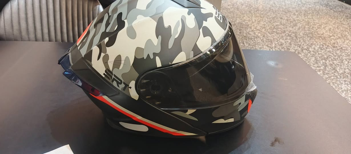 سلام عليكم خوذة البيع السعر 50 رقمي ***********
