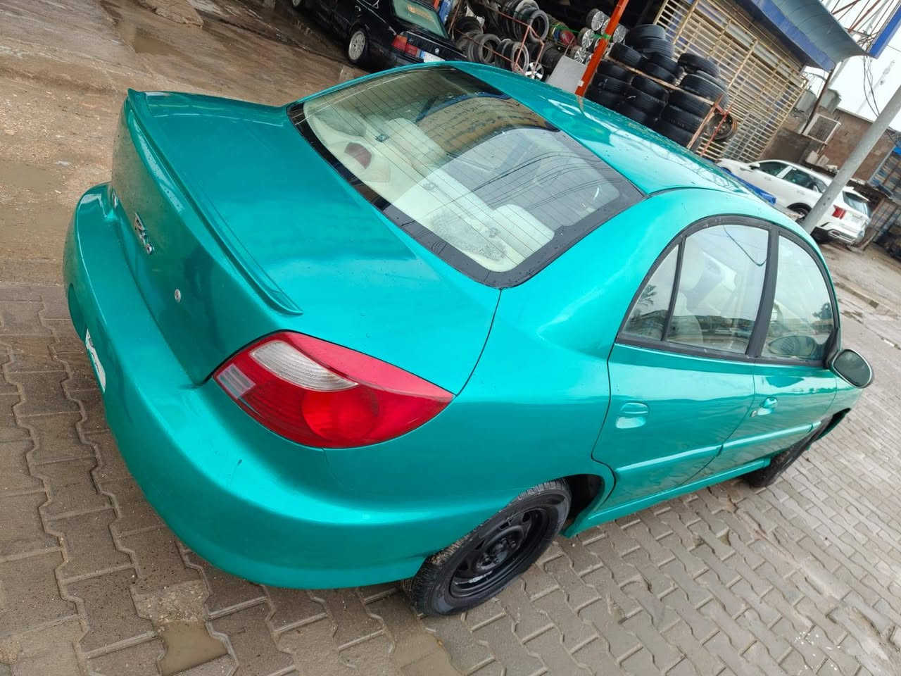 كيه ريو خليجي مديل 2001 سياره جاهزه مكينه 1600 اوتماتيك مكينه كير نضاف تخم تاير حداديه تبريد شغال كهربائيات شغاله  مكفوله من الضربه والتبديل صبغ للجماليه رقم بغداد سنويه ل27 مالكها يمي مكانها نجف السعر 39 مكلف بنشر الاتصال عله رقم ‏‪***********‬
