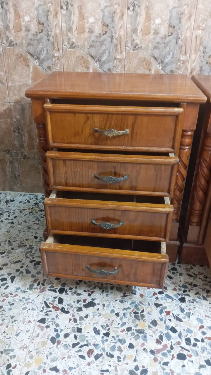 كومديات صاج تزكام مستعمل عرض 60سم ارتفاع 75سم عمق 40سم السعر 80 وبيهن مجال العنوان بغداد حي الإعلام سوق اميمه  حي الشباب نهايته الشارع فرع ماركت فريش موبايل عراقنا وتساب بي 
*********** 
***********
يوجد توصيل غير مجاني داخل بغداد فقط
