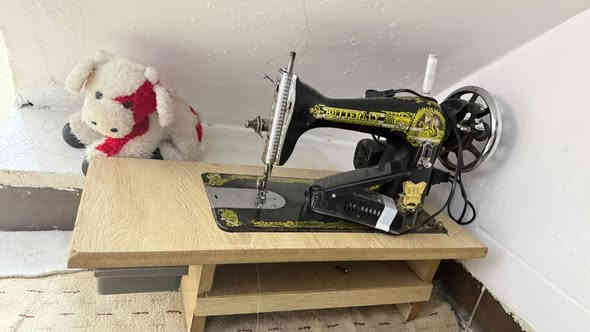 غراض مستعملة قليلا ( نظيفة ) للبيع 
2 دوشك ضغط عالي
اوفن
ميكنة خياطة 
صوبة كهربائية وغازية
السعر الكلي 100الف 
المكان اربيل
***********
***********
