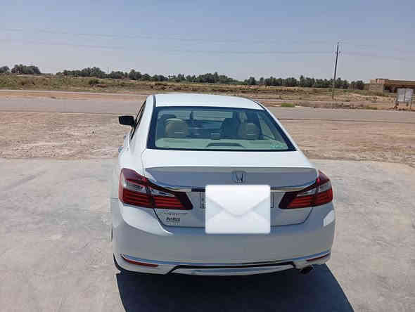 هوندا اكورد.
مكينه 2400
سياره مكفوله من النقص 
رقم.  بغداد
سياره بسمي  رقمي جديد انكليزي 
تواصل.  خاص. واتساب.  ‏‪0773 362 3093‬‏
