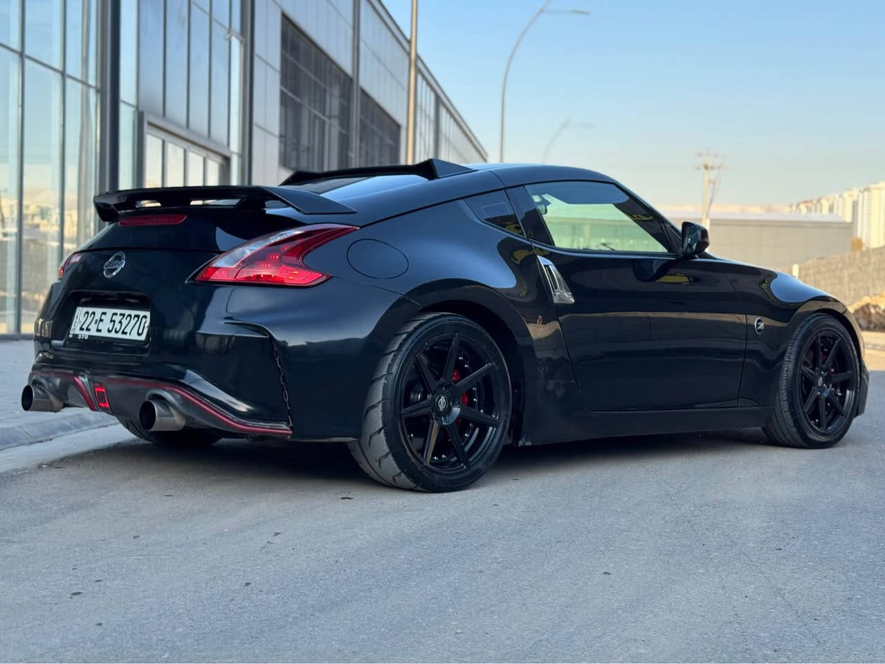 ﷽
Nissan z370 
موديل - 2018 
محرك v6 3.7 
اكسل قفل  نيسمو + برمجه 5 ماب 
داخل جلد احمر  دعاميات نيسمو 
فجوج بريمبو + دسكات جديد بريمبو 
وياله اصليه 2 سايز HORNET 
تايرات خلفي toyo  جديد 
قطعه وحده صبغ بدون ايرباك بدون دواخل 
سنويه وهزه وفحص جديد لحد 2030 
گير محرك شرط 
السياره مابيه مصروف ربع دينار 
كلش جديده السياره 
مكان السياره سليمانيه 
سعر 158 ورقه 
*********** السليمانية, العراق
