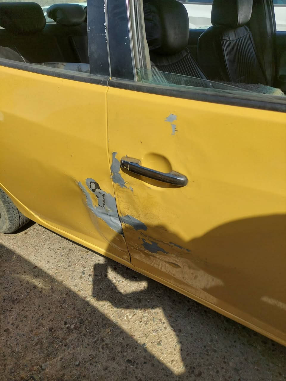 السلام عليكم ورحمة الله ،
النترا 2007 اجره محرك 2000 وارد امريكي للبيع كير محرك تبريد تدفأة كامله من كلشي معتني بيهه حيل 
صار بيهه ضربه بين البابين عكس السايق قبل ايام موجوده بالصور ومصلحتهه وبيهه ضربه بالجنطه مصلحه وضربه بالجاملغ عكس السايق مصلح نفسه ممبدل وبيهه منضومة تبريد جديده كامله تبريد ثلج وأضمنلكيا والحمد لله 
السيارة بأسمي صارلهه عندي 7 سنوات واللي يحب يشوفهه يجيني ويكلبهه براحته مكاني بالدورة شارع 60 ،
رايدهه ب85 ورقه ...
.
ملاحضة :

للإتصال وتساب رسائل
***********
إذا جنت بالشغل ماكدر ارد عليك دز رساله واجاوبك بحيل الله ،
والله يقدم البي الخير إن شاء الله  ...
