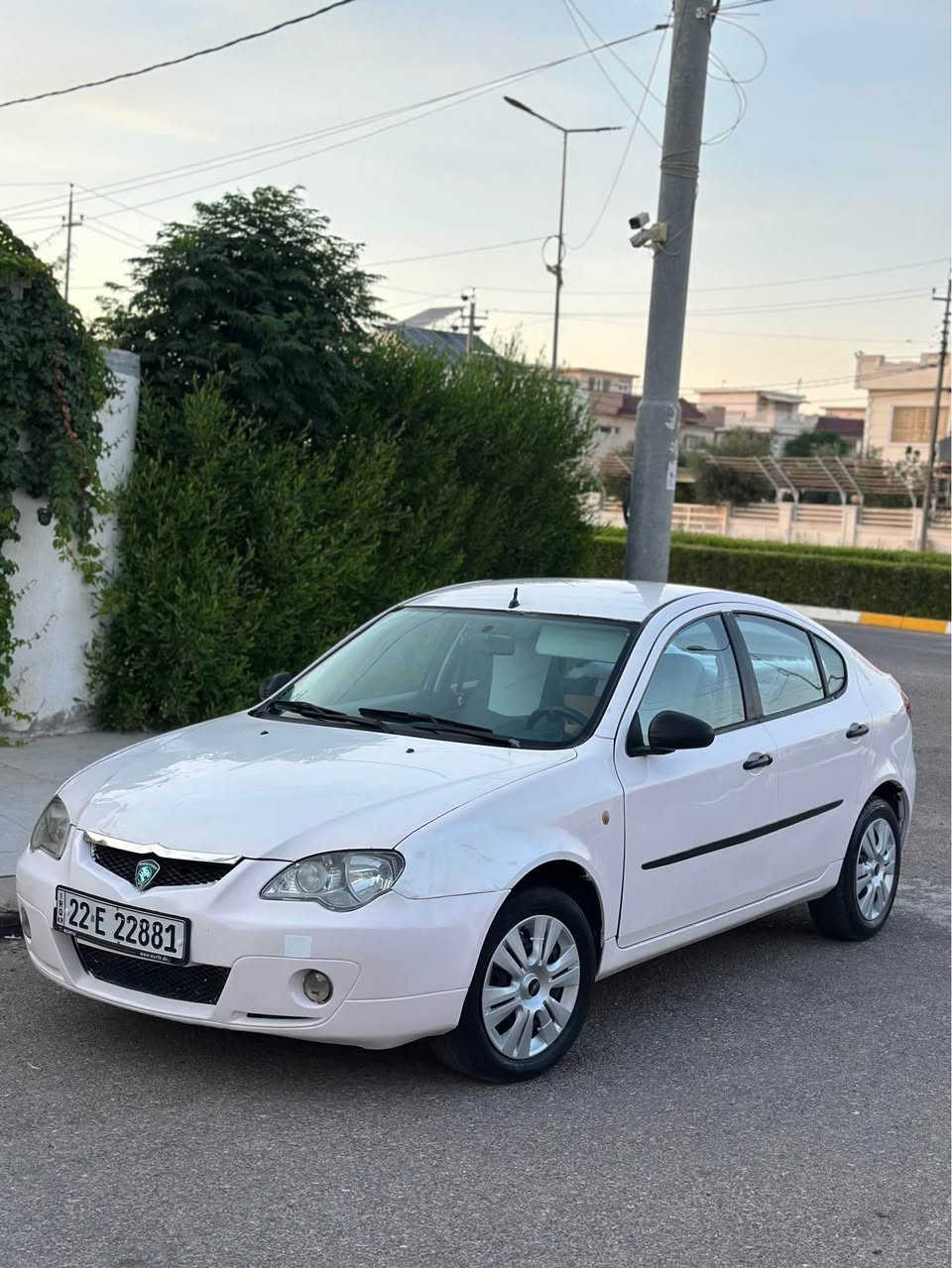 سعری ٤٠ وەرەقە 
***********
 وەتسئەپی لەسەرە 

proton 2009 
گێر عادی 

 یەک پارچەی سبوخە بێ لێدران  

گێر و مەکینە بەشەرت 

رەقەم و سەنەوی تازەیە 

سەیارەکە زۆر خاوێنە 

شاشە ئایپادم بۆ بەستاوە 

سعری ٤٠ وەرەقە و کەمێک مەجال 
*********** 

شوێن هەولێر أربيل, العراق
