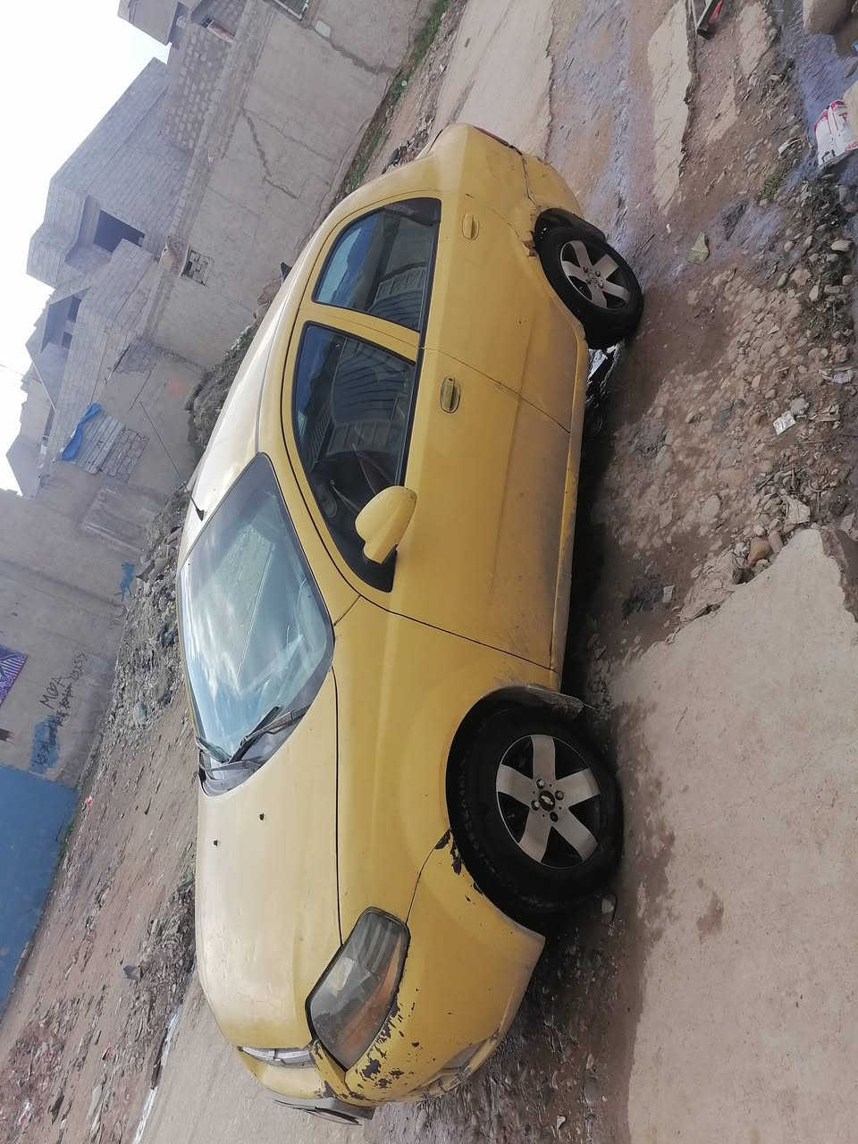 السلام عليكم افيو كوري موديل 2006 غرامه صفر هيه ٩٥٠ شرط وكاله من وكيل وتحويل من شرعي كابون بانزين بيها  محرك كير شرط طخم نضيف تواير ويل كب جدد كهربايته شغاله سياره ترايك وين مايعجبك السعر ٣٥ وبيه مجال حك جيتك شراي تعال مباشر ودلل العنوان الهرمات مقابل صناعة ابواب وشباك الرقم ***********
