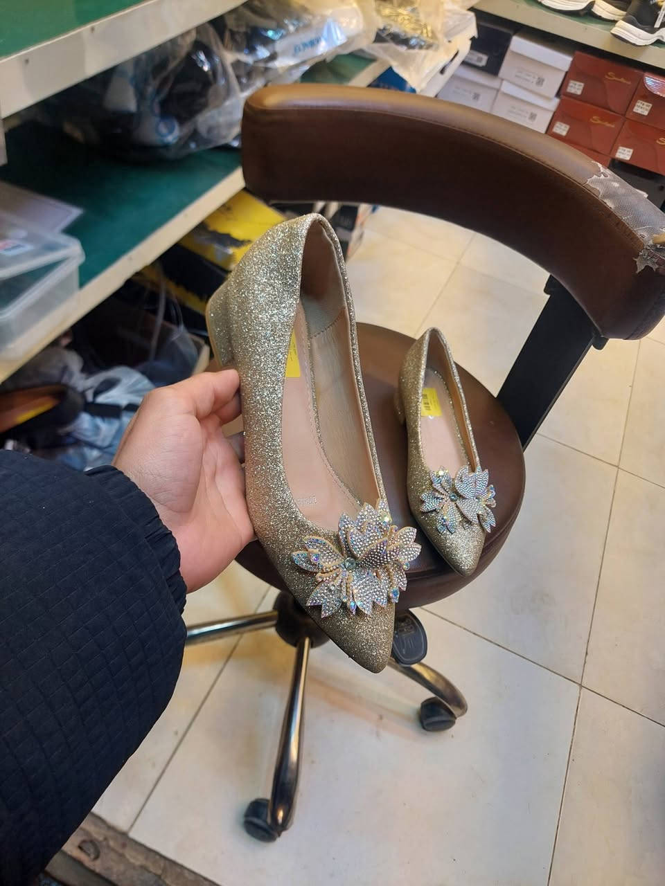 احذيه نسائي كعب  مشكل موديلات تعزيلة محل السعر 5 الف


**إذا كنت صاحب هذا الإعلان وتريد حذفه لأي سبب، رجاءا أرسل رسالة إلى الدعم الفني**