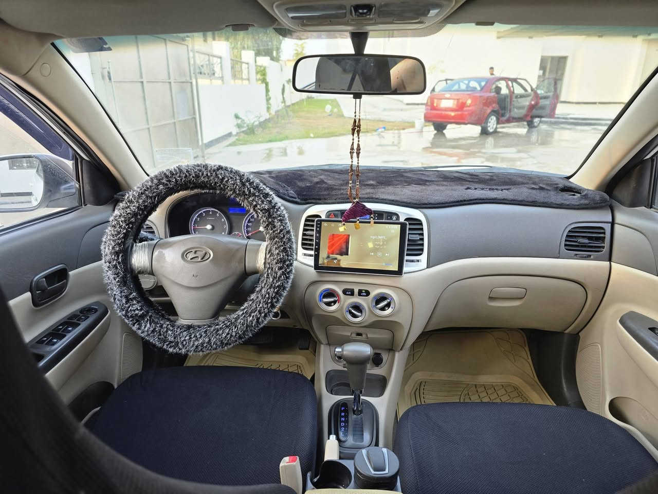 سلام عليكم.  اكسنت دبدوب. دمعه. ناس تسمي رياضي 
موديل 11
فتحه سقف 
اشاير بل أمري 
سياره بدون ضرر 
بدون صبغ 
رقم بغداد مشروع وطني 
حجم المحرك 16 كيرCvvT
اربع تايرات جدد قبل يومين شديتهن 
كامره خلفيه 
سياره محرك كير.  شرط. 
رقم تلفون ***********
سعر 100
