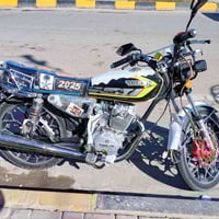 مـتاح للبـيـع سيفان 25 مكينة 200 دراجة حلوة تحتاج ترتيبات بسيطة  الـسـ...