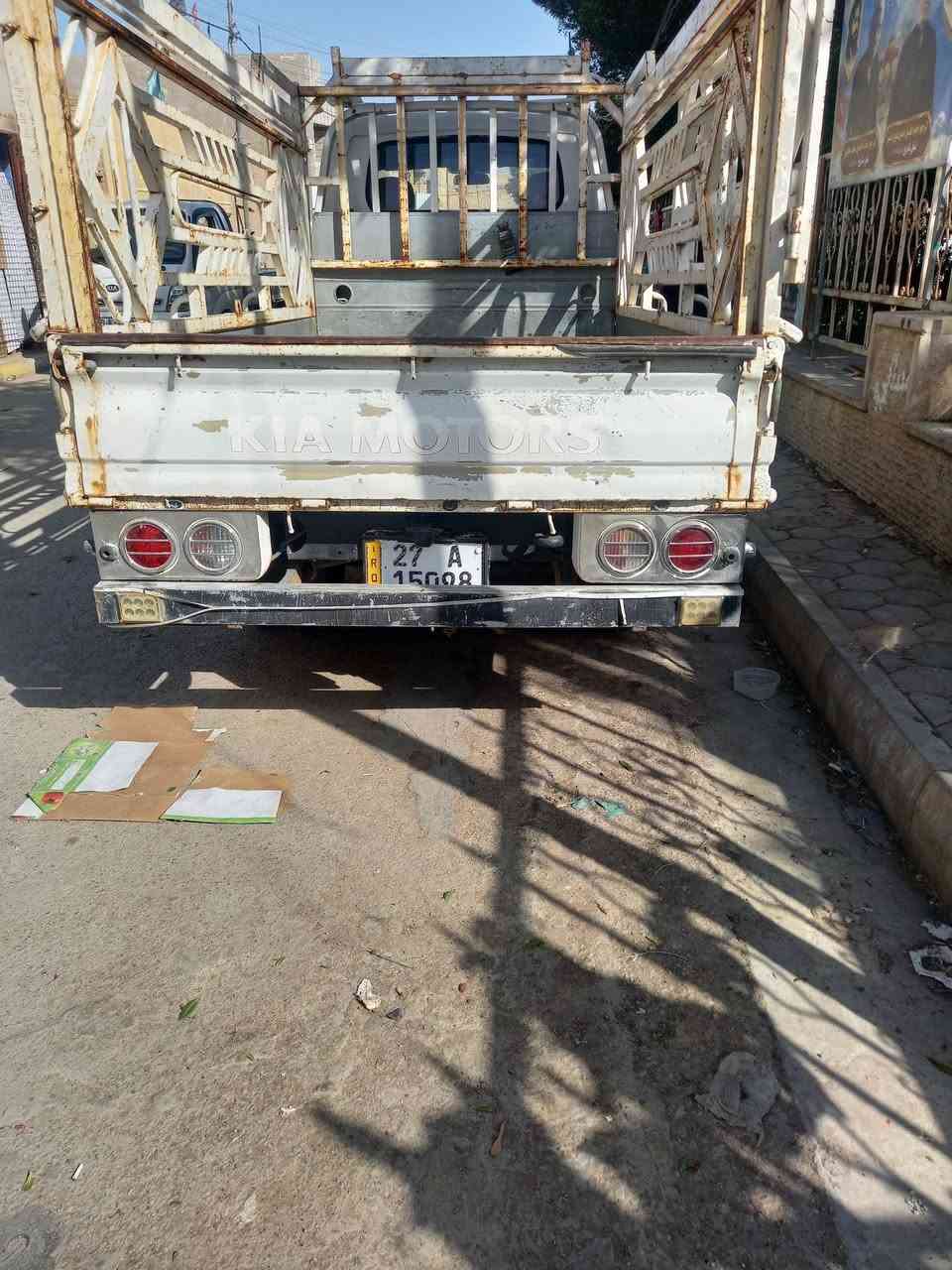 كيه حمل فحل ٢٠١٤مكفؤله رقم دولي الجديد سنؤيه ٢٠٣٠سياره جاهزه بيها بس الدوس بيها خياس مكينه ٤٠٠٠جديده صندوك سعر ١١٥ؤبيها مجال***********
