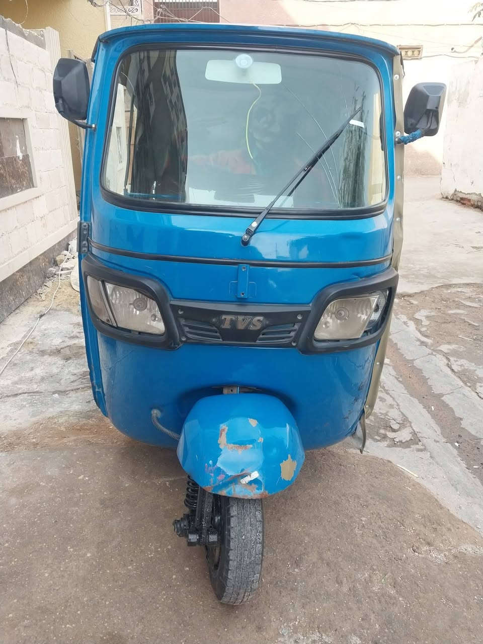 سلام عليكم تكتك للبيع ٢١جيل الأول كامله كبل للشارع تفاصيل داخل المقطع لادكلي شبيه مابيه مدينه الصدر سعر ٤وبيه مجال اوراق  ***********
