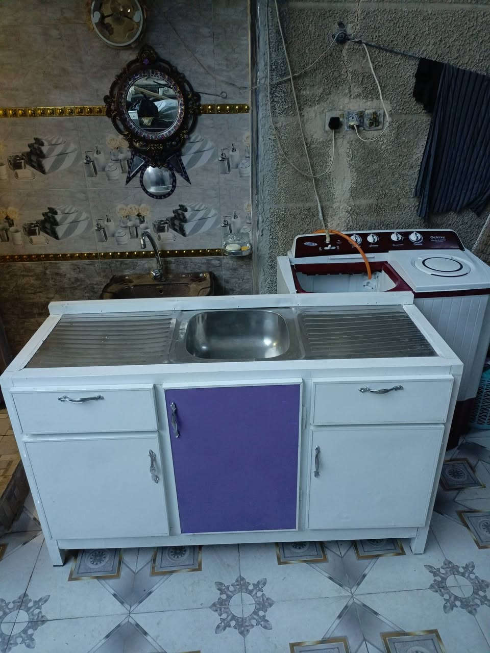 للبيع كاونتر سنك قطعتين 
تكمه تزكام نضيف السعر 150 ***********
