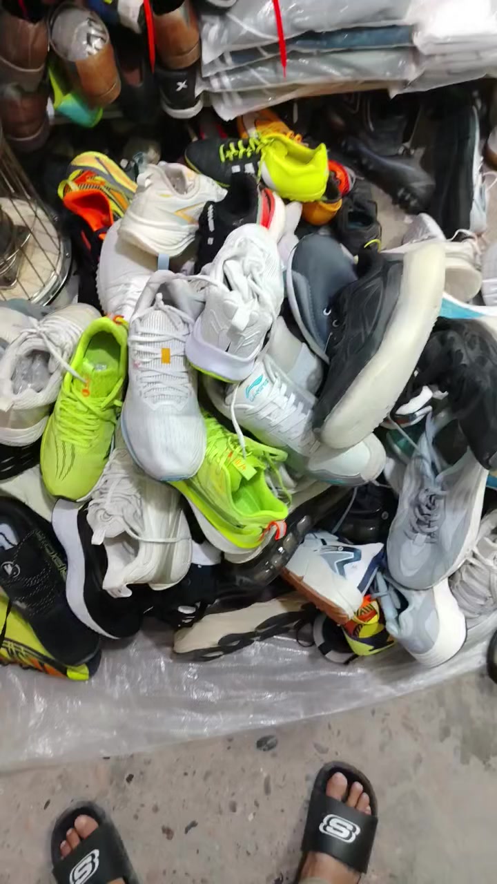 جمله
ترانشوزات باله اصلي
توصيل موجود
***********
واتساب
