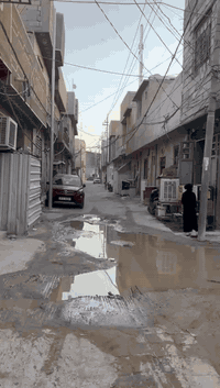 مكلف بالنشر
دار للبيع 100 متر مربع الواجهة 10م والنزال10م 
طابق واحد متكون من 
غرفة 3.5* 4 
واستقبال 4.5*4 
وصالة 3.5*5
ومطبخ 3.5*3 
وصحيات داخلية وخارجية 
البناء طابوق 
والمسافة عن الشارع موضحة بالڤيديو 
السعر 105 وبي مجال قليل 
للإستفسار الاتصال على الرقم ***********
غير متواجد على الفيس
