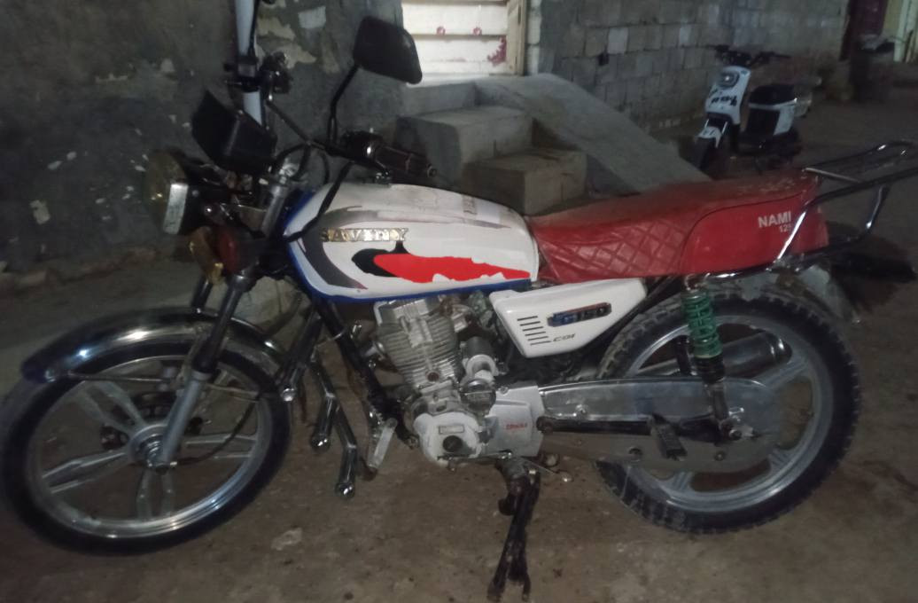 للبيع ماطور ايراني 2020 السعر400بيه مجال العنوان الرمادي الحوز 
‏‪***********‬‏
